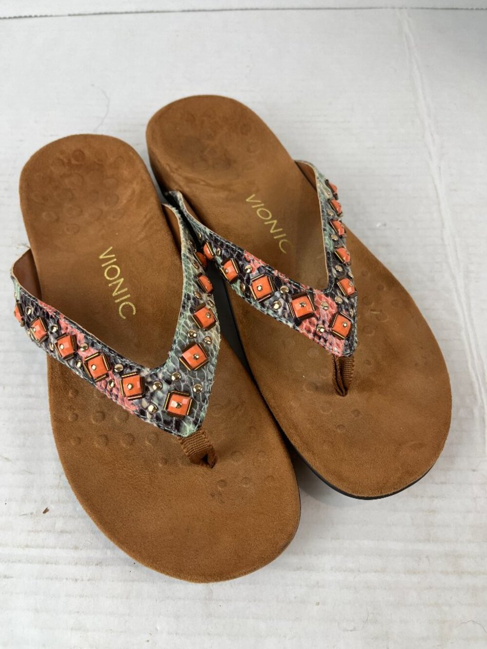 Women's Vionic Leather Beaded thong sandals, US 9, EU 41
